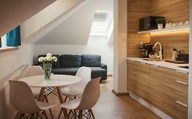 Apartamenty Szaron 250 m do kortów tenisowych i Bulwarów Wiślanych - Dream Apart